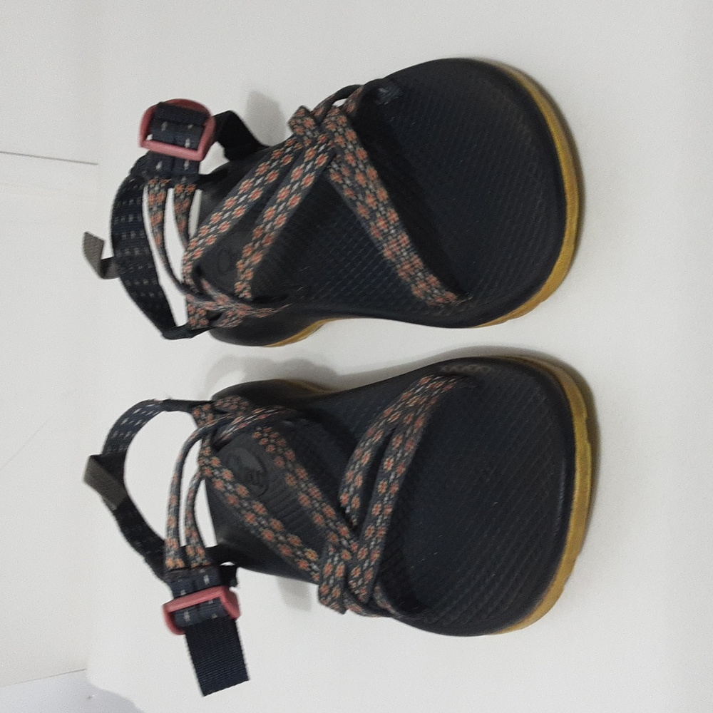 Chaco Girls 4 Strappy Crossover Classic Sandal‎